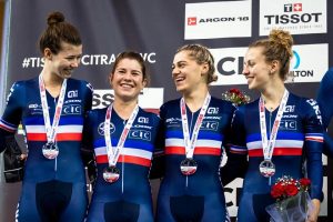 L'Equipe de France féminine remporte la médaille d'argent lors de la Coupe du Monde de piste en poursuite par équipes à Milton (Ontario - Canada)