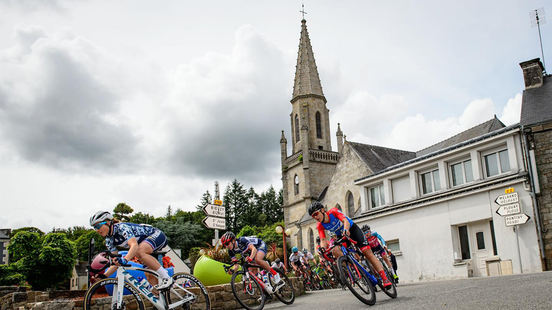 La course cycliste féminine le 