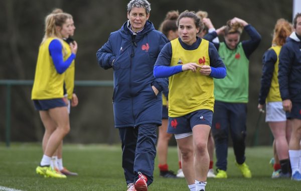 Le geste des Bleues du XV de France féminin en faveur des irlandaises