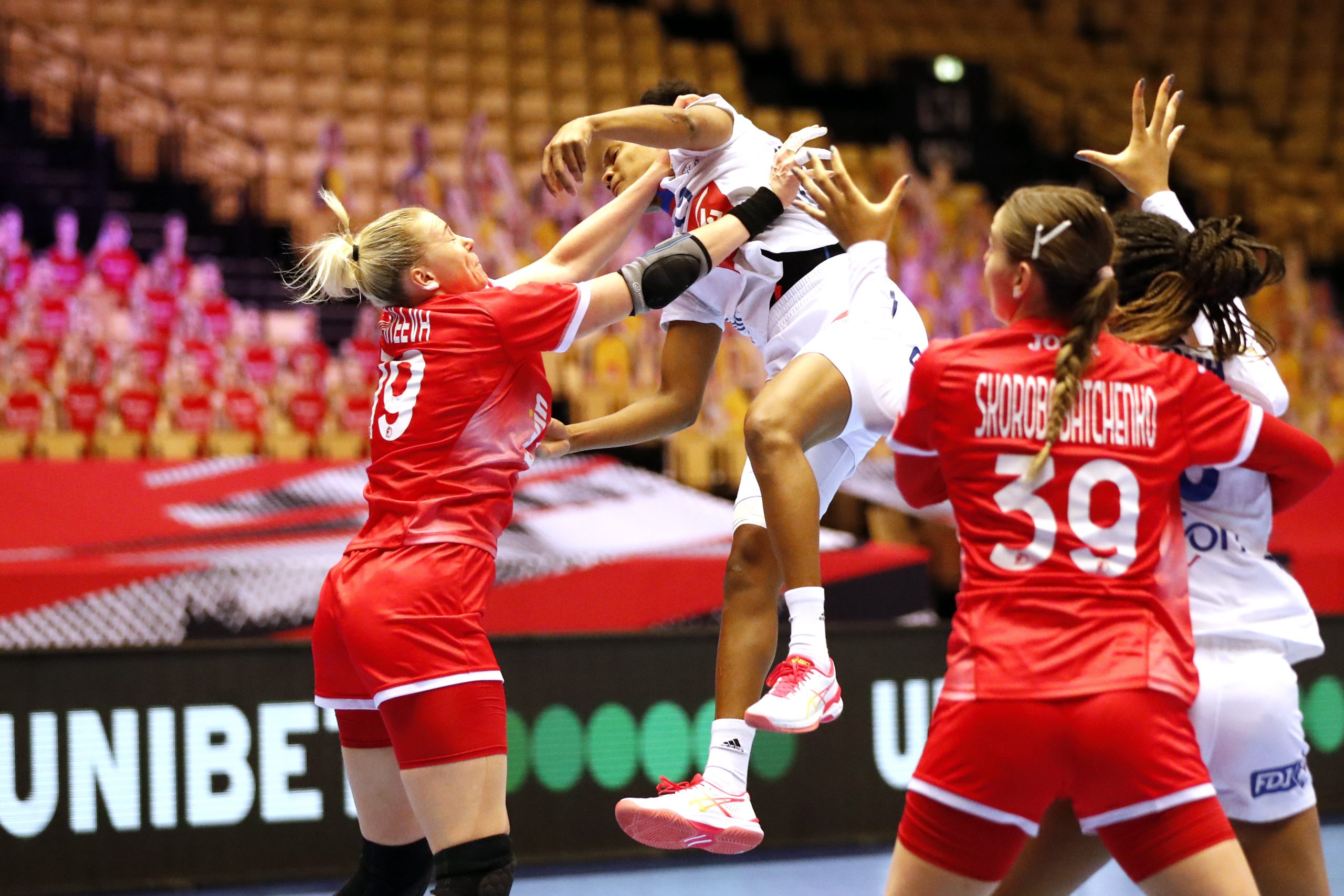 Euro de handball : Les Françaises échouent en finale