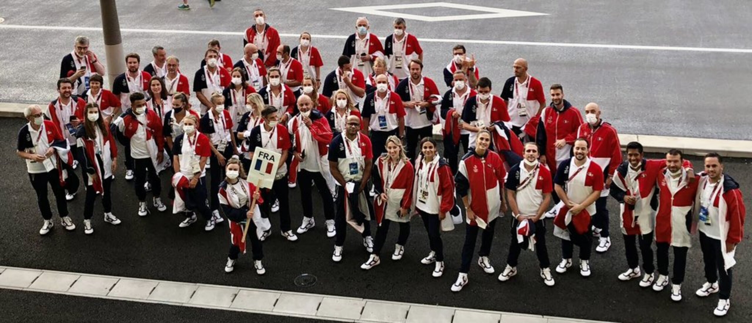 La France achève ces Jeux olympiques avec 33 médailles, dont 18 remportées par des femmes.