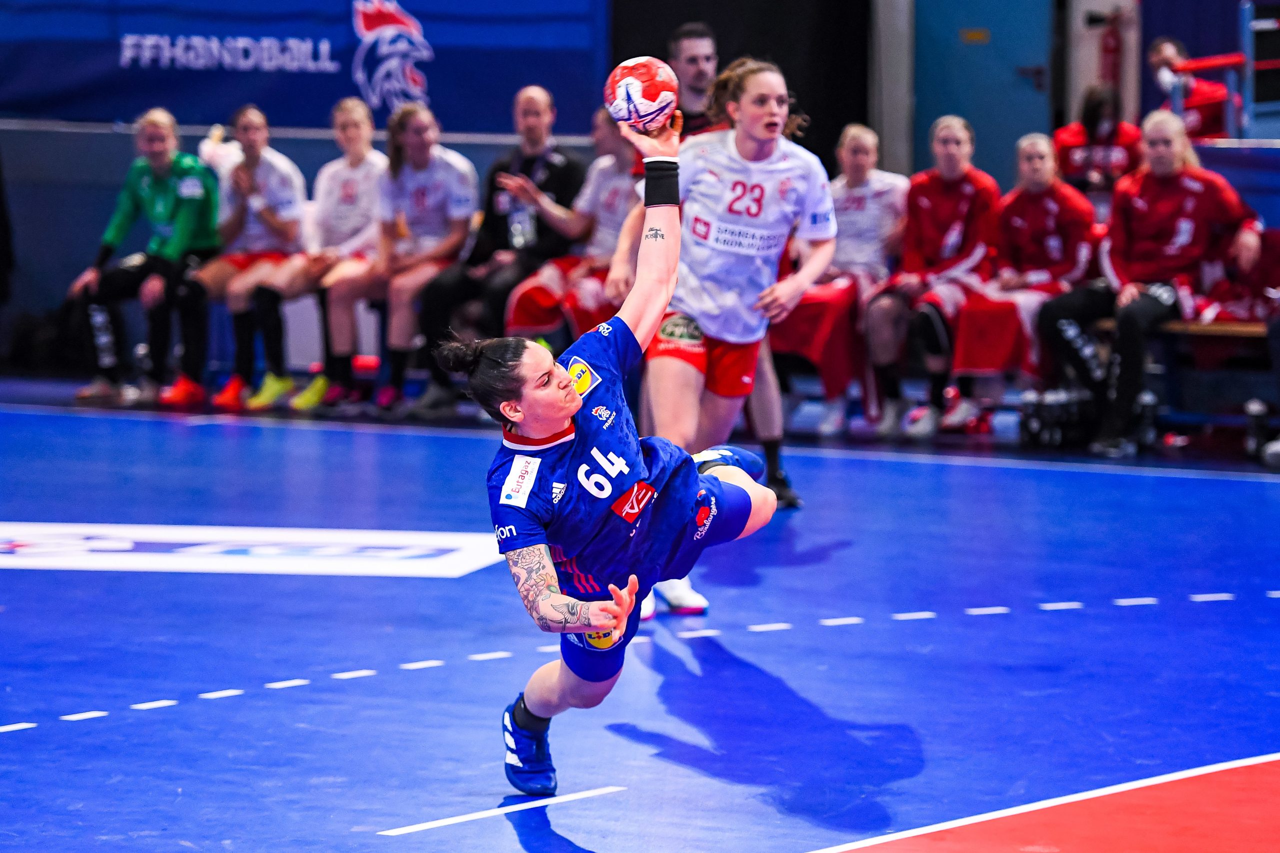 Handball – Équipe de France : Alexandra Lacrabère annonce la fin de sa carrière internationale