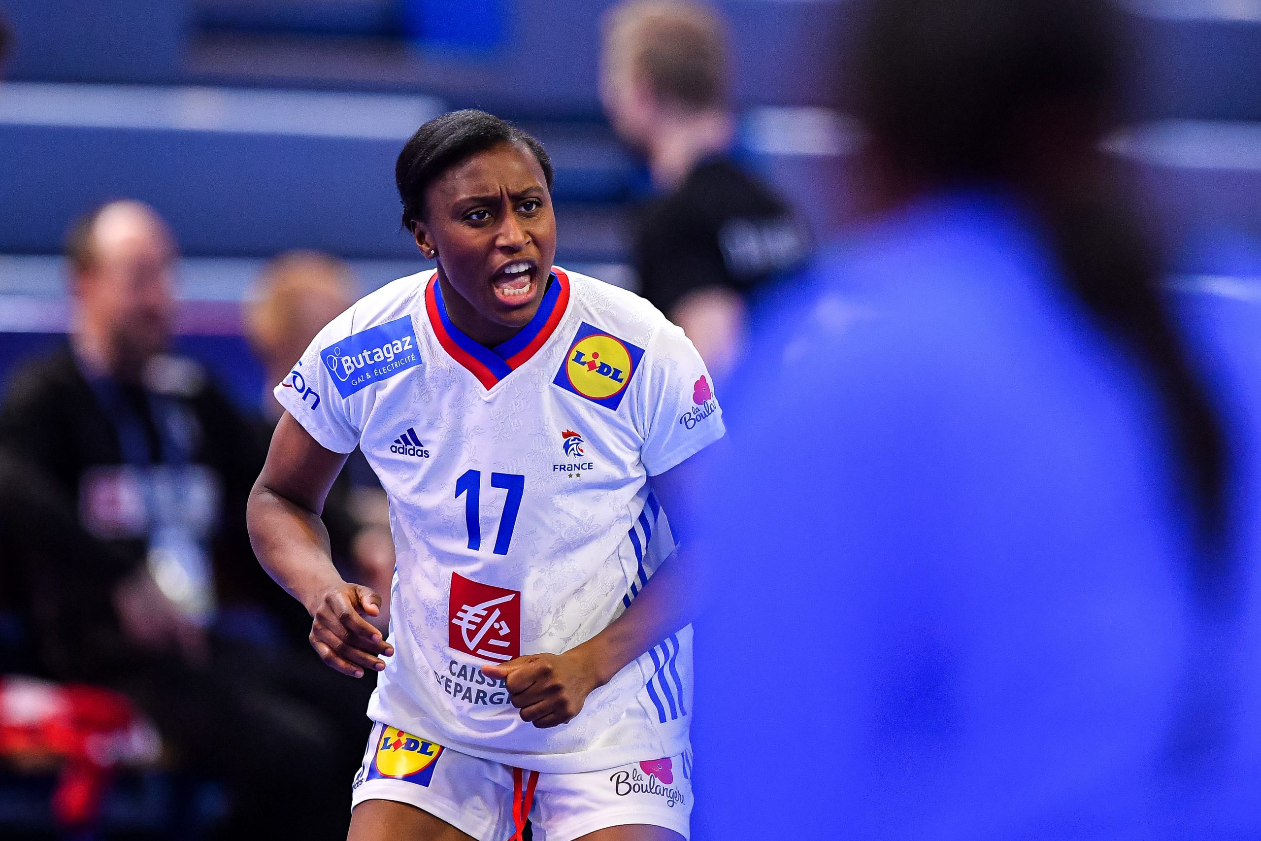 Handball – Équipe de France  : La fin d’une carrière époustouflante pour Siraba Dembélé-Pavlovic