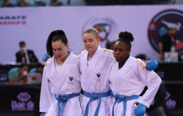 L'équipe de France décroche la médaille d'argent lors des championnats du monde de karaté