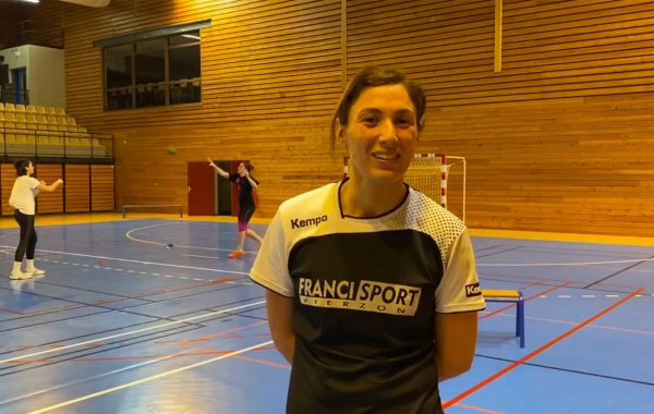 Fatima Ouali de l’entente handball de Bourges/Vierzon