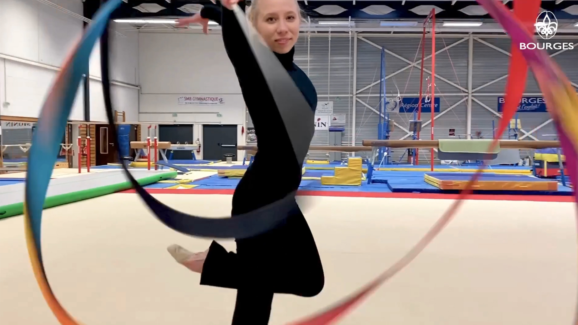 Seniya MOUSTAFEAVA du SMB Gymnastique partage sa vision du sport au féminin dans le cadre de la semaine sport et femmes lancée à Bourges.