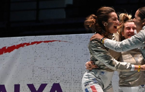 les françaises sont championnes d'Europe d'escrime en sabre