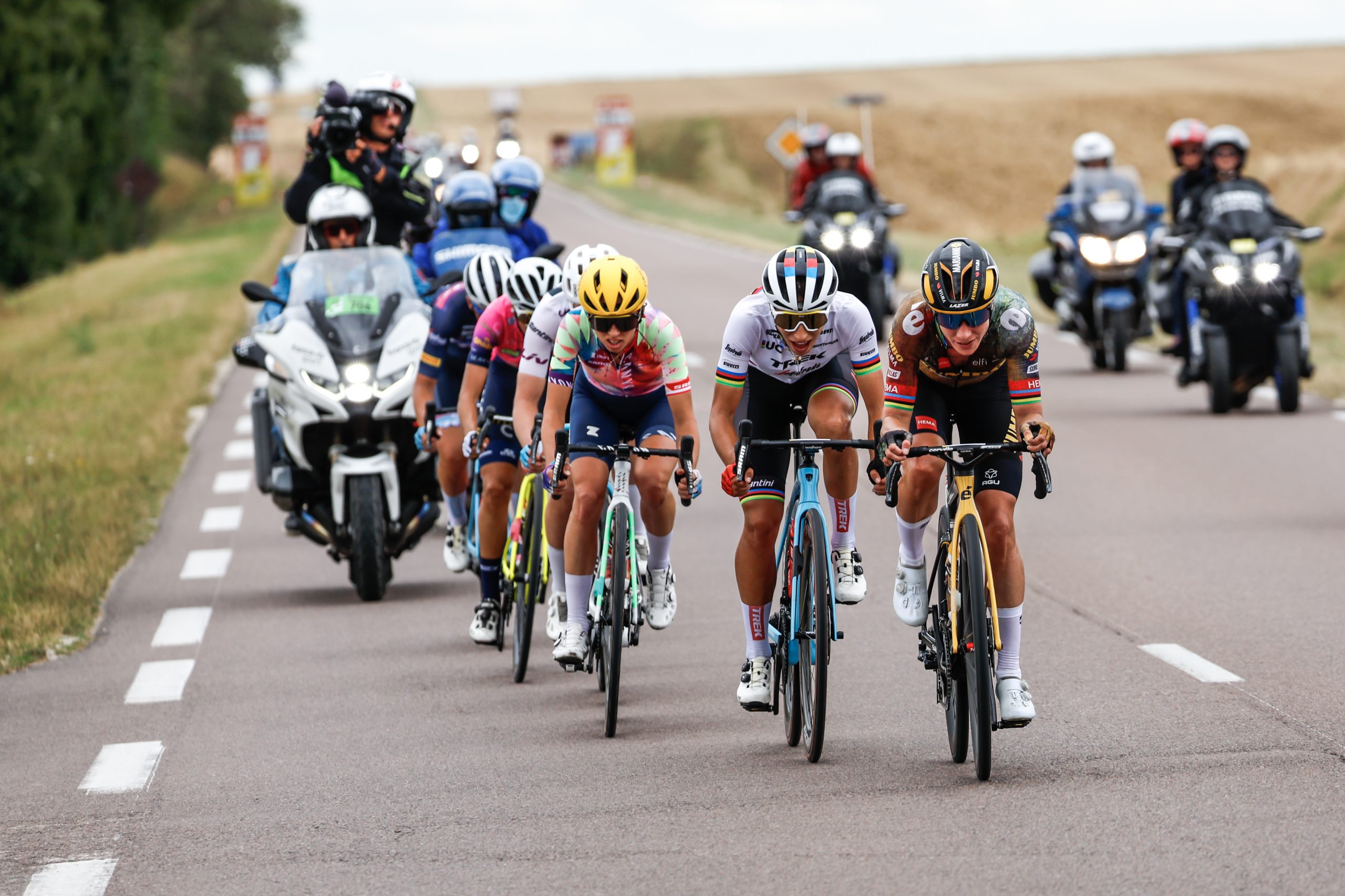 Marianne Vos, en tête à l'arrivée de cette deuxième étape du Tour de France Femmes avec Zwift