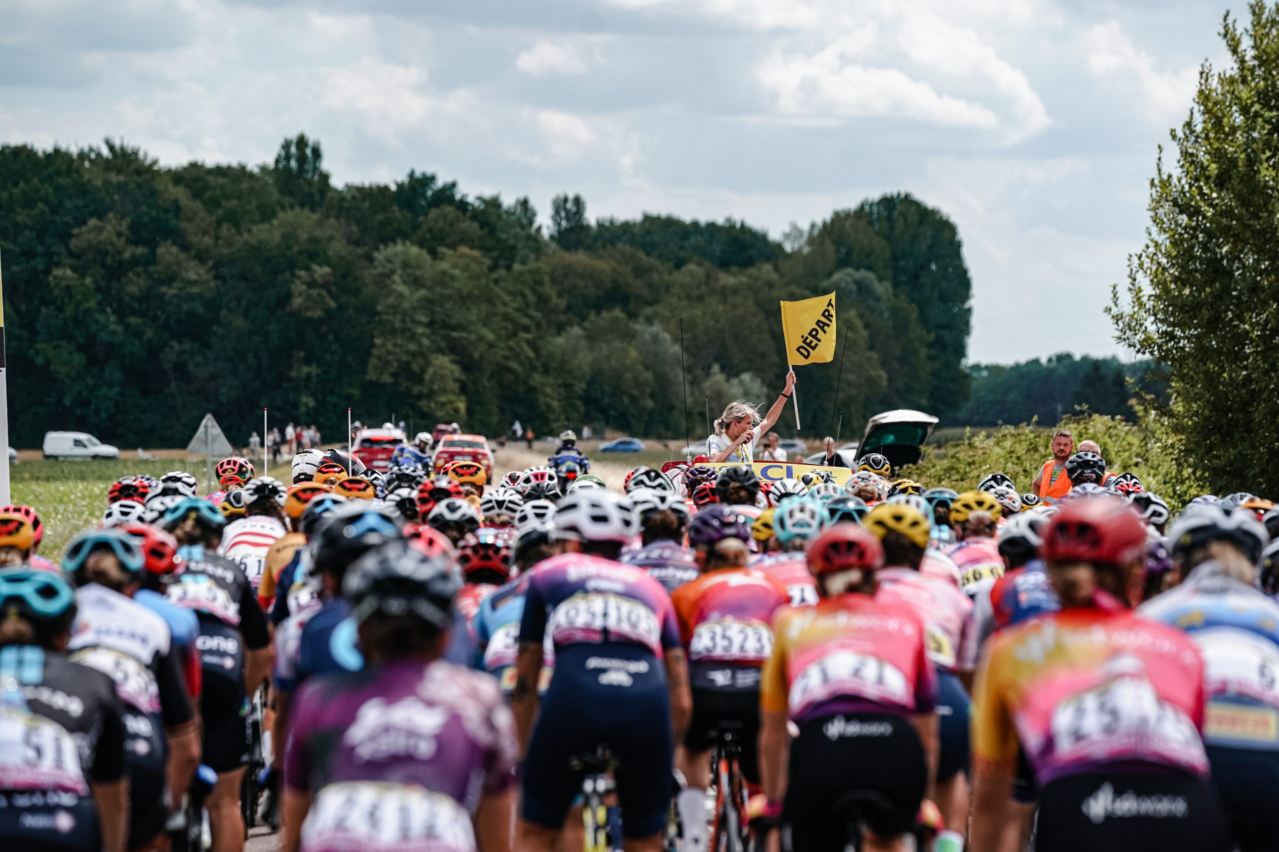 Le peloton prendra le départ de la cinquième étape du Tour de France Femmes