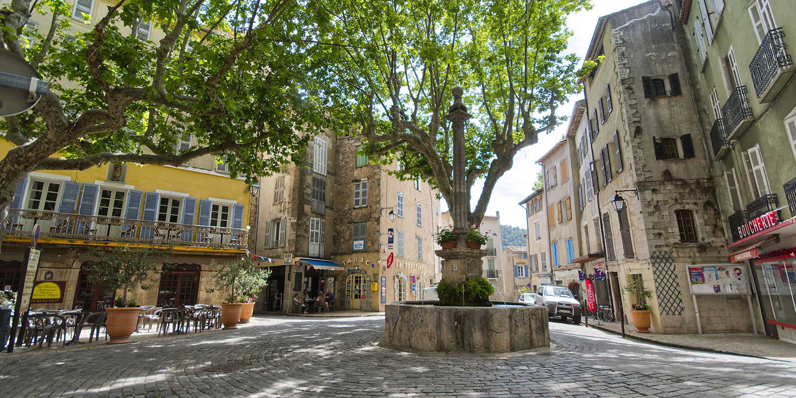 Le village de Bargemon, sur le parcours de l'Eurovélo 8 