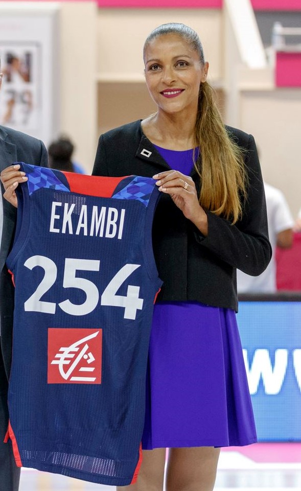  254, le nombre de sélections de matchs officiels de Paoline Ekambi sous la maillot bleu @Ann-Dee Lamour