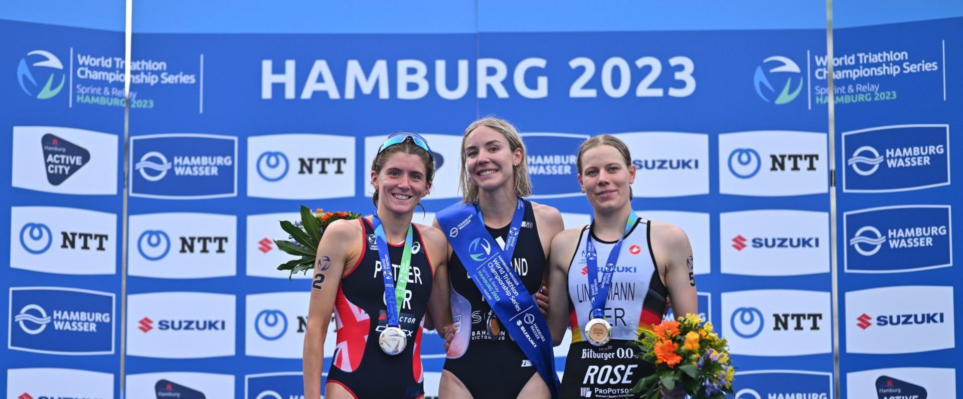 Le podium du Super Sprint avec Cassandre Beaugrand sur la plus haute marche @World Triathlon