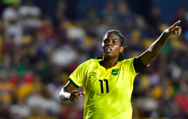 Khadidja Shaw célèbre son but sous les couleurs de la Jamaïque, elle fera son entrée en lice dans cette Coupe du monde 2023 face à la France. ©FIFA