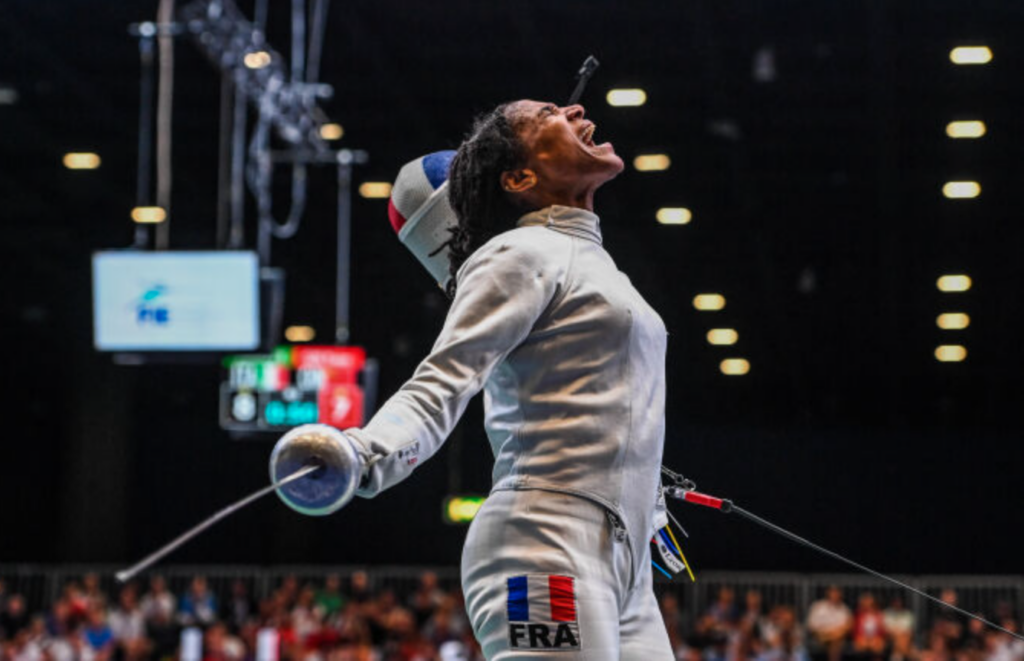 Le 25 juillet 2023, presque un an jour pour jour avant les JO de Paris 2024 et 13 ans après la dernière victoire d’une épéiste française en finale d’un Mondial, Marie-Florence Candassamy a écrit son nom en lettres d’or aux Championnats du monde d’escrime de Milan. 